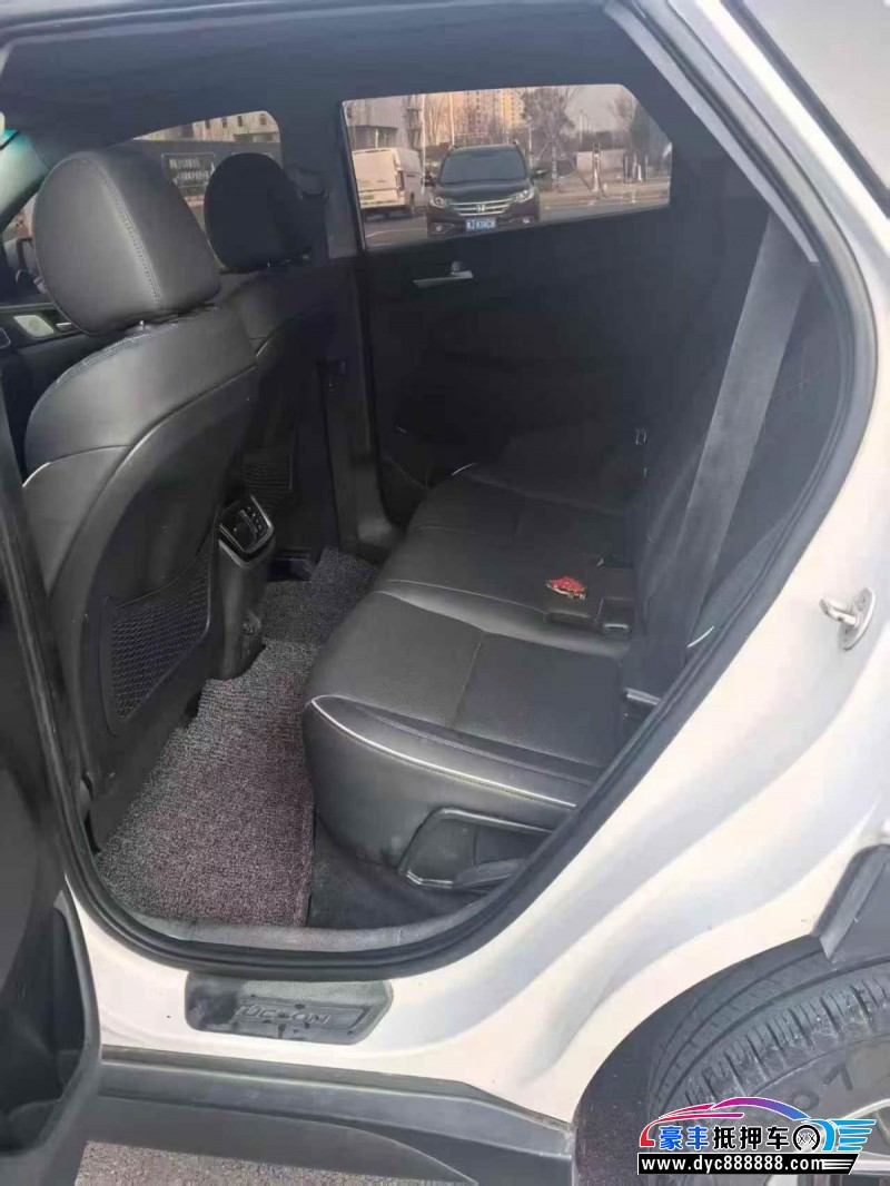 20年现代途胜SUV抵押车出售