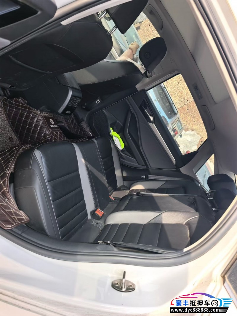 21年大众速腾轿车抵押车出售