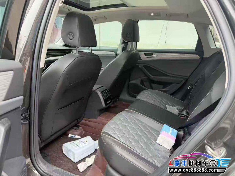 23年大众速腾轿车抵押车出售