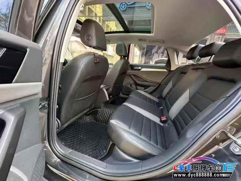 22年大众速腾轿车抵押车出售