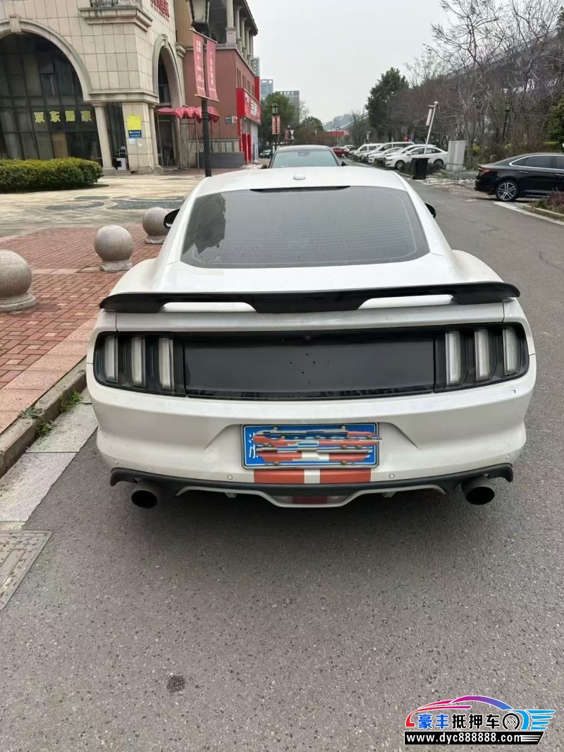 17年福特野马轿车抵押车出售