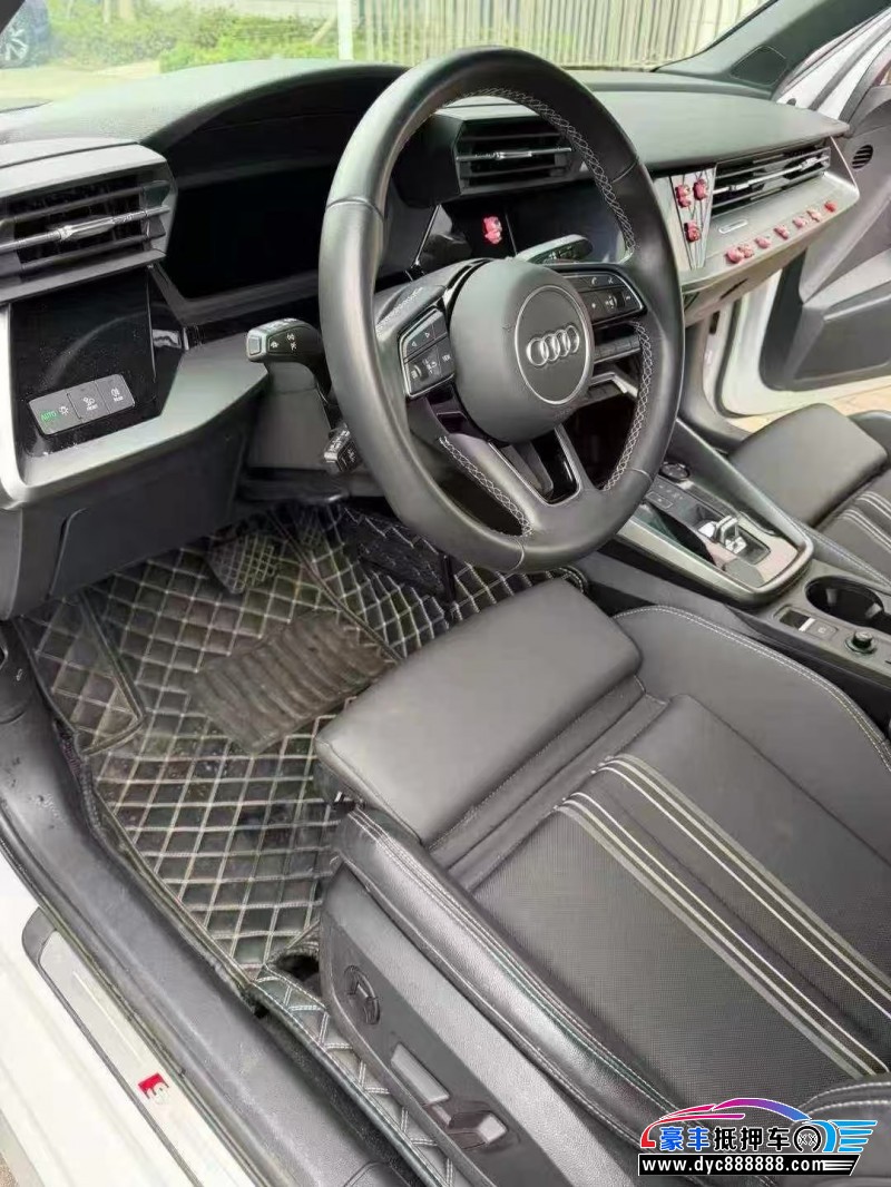 23年奥迪A3轿车抵押车出售