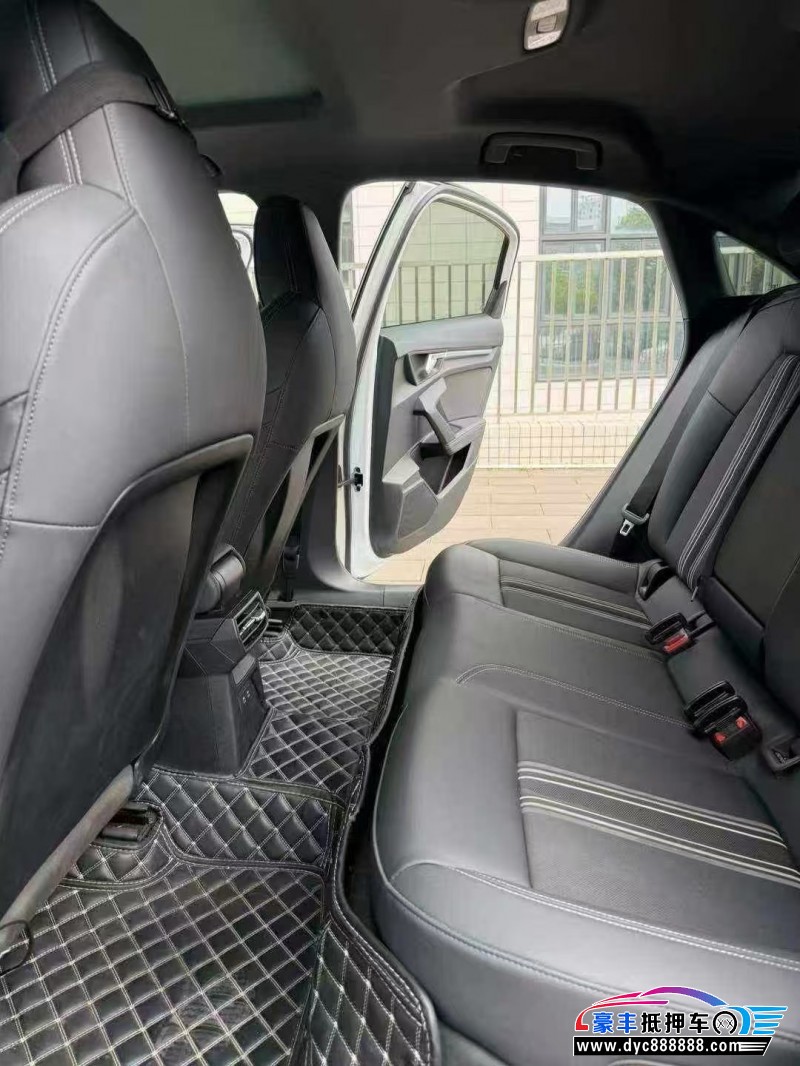 23年奥迪A3轿车抵押车出售