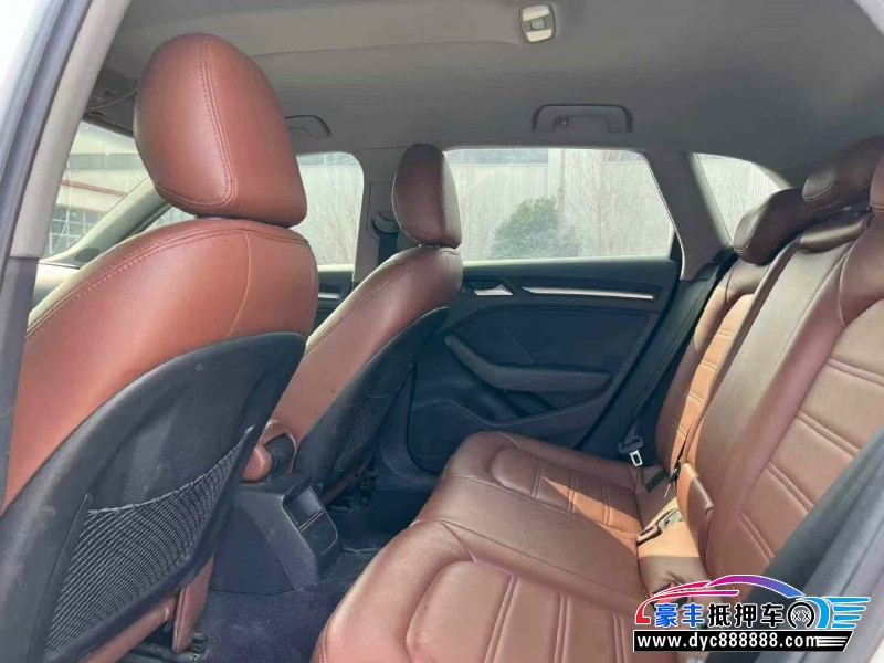 19年奥迪A3轿车抵押车出售