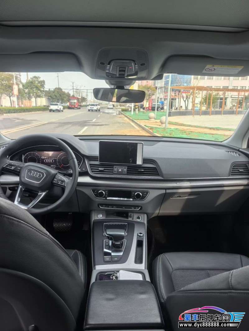 19年奥迪Q5SUV抵押车出售