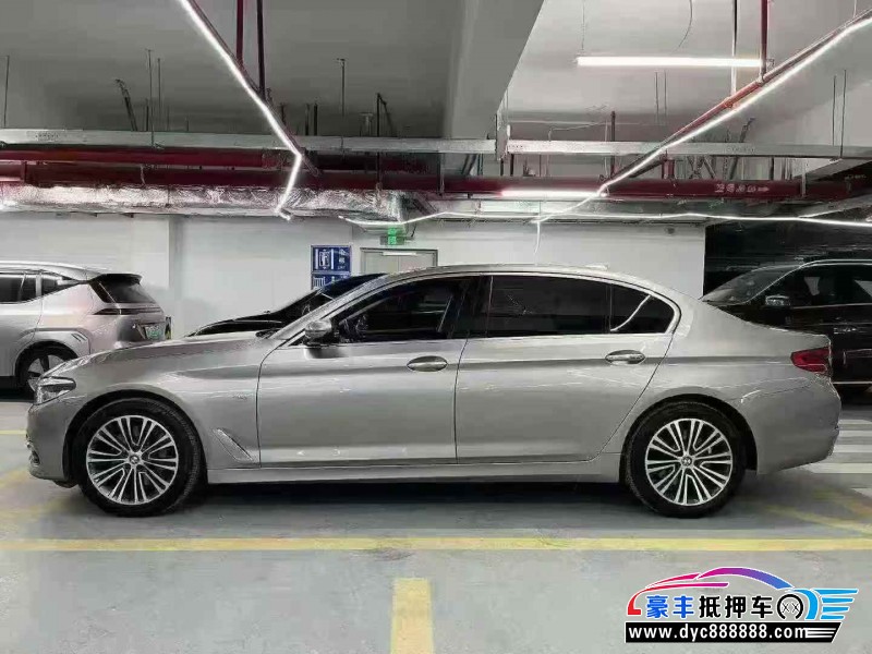 17年宝马5系轿车抵押车出售