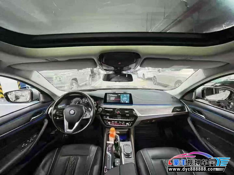 17年宝马5系轿车抵押车出售