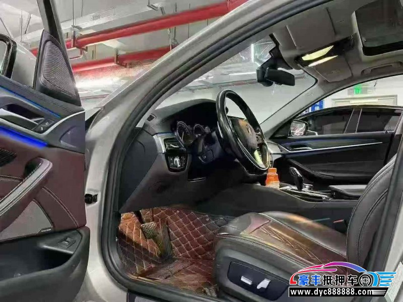 17年宝马5系轿车抵押车出售