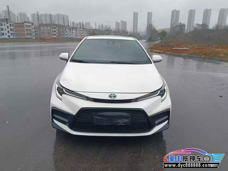 抵押车出售22年丰田雷凌轿车