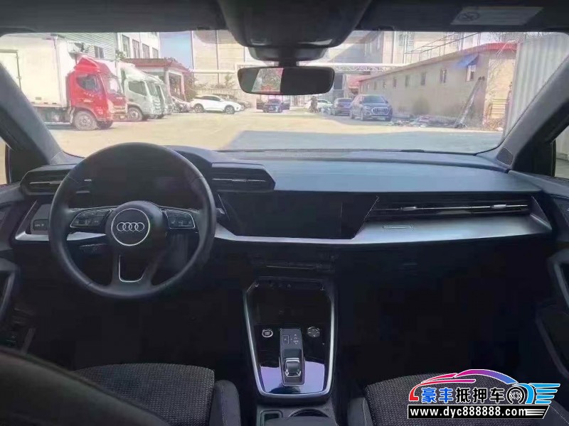 24年奥迪A3轿车抵押车出售