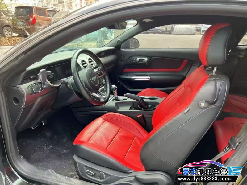 19年福特野马轿车抵押车出售