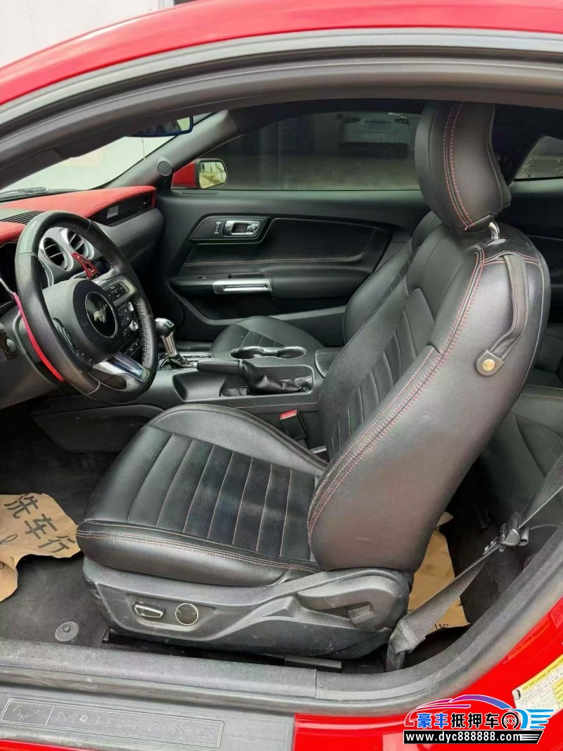 16年福特野马轿车抵押车出售