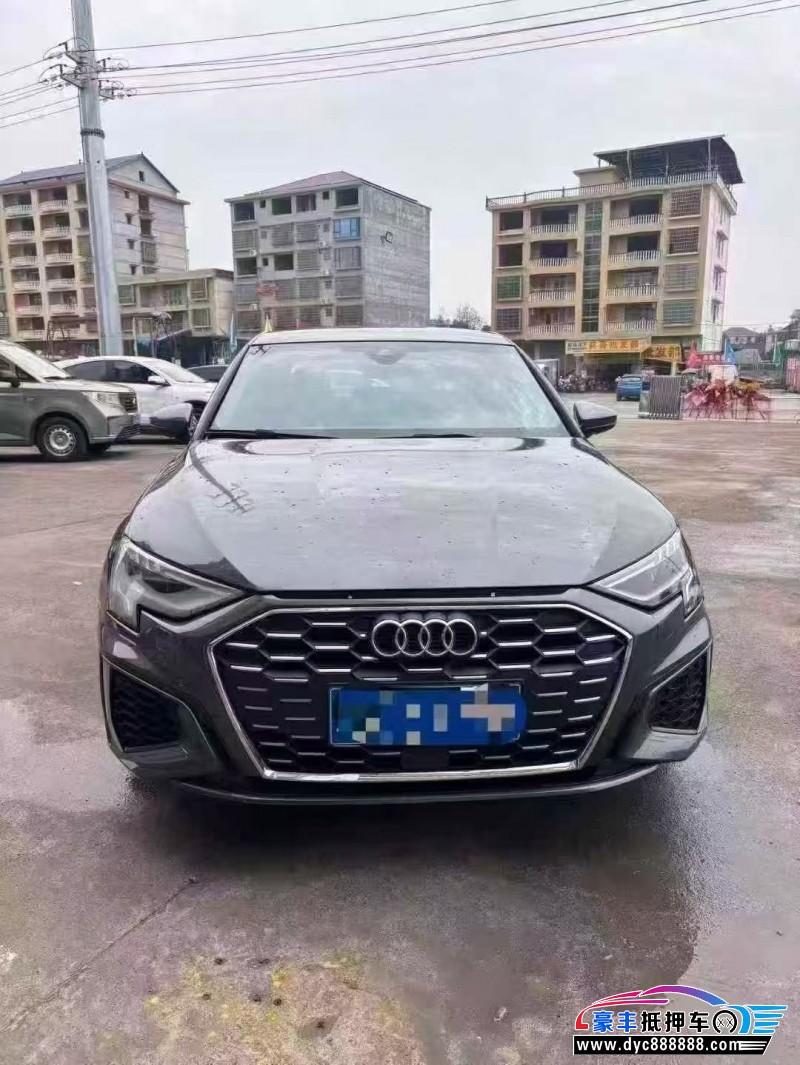 抵押车出售22年奥迪A3轿车