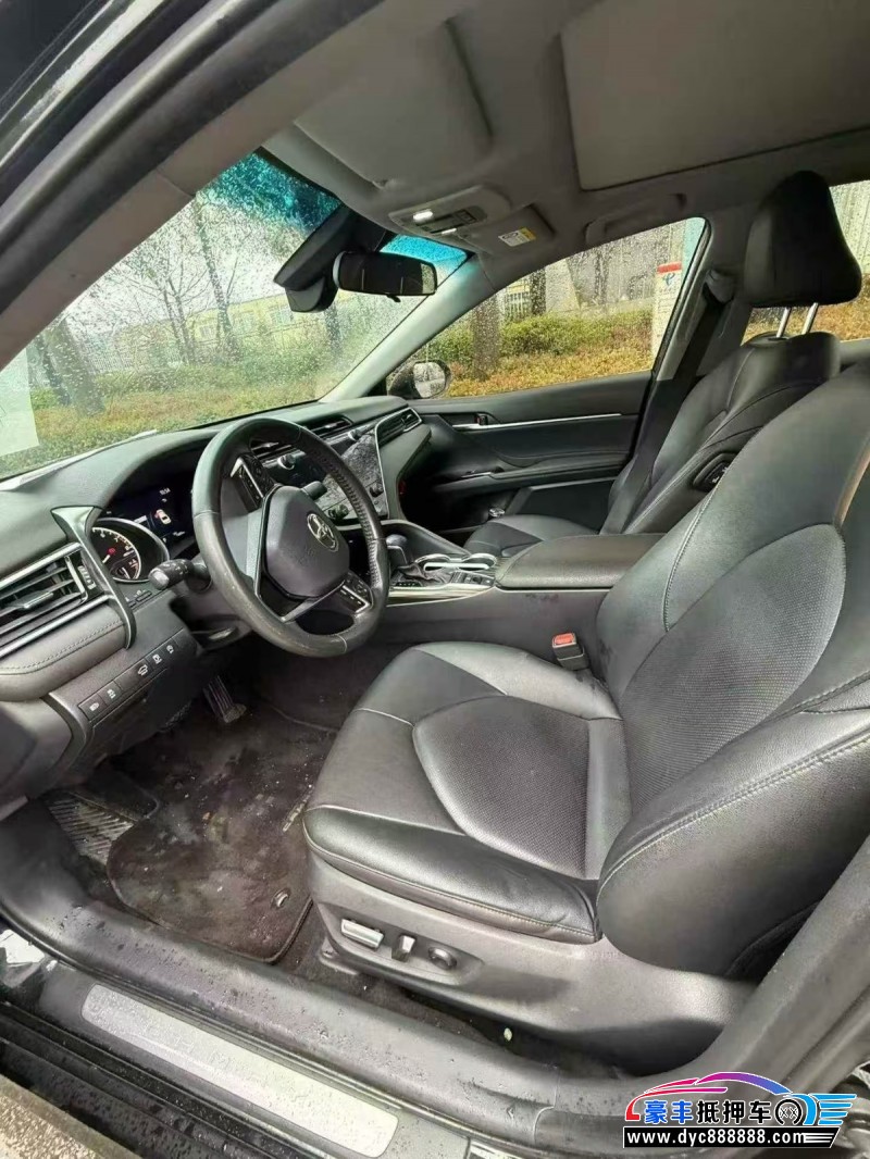 20年丰田凯美瑞轿车抵押车出售