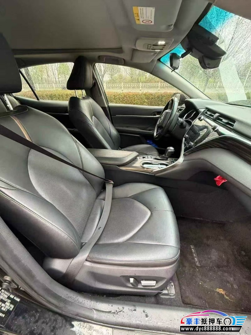 20年丰田凯美瑞轿车抵押车出售