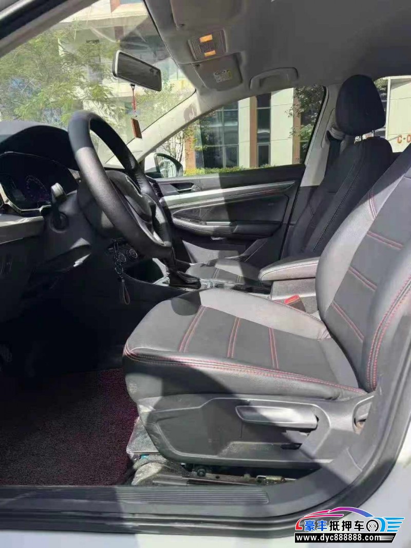 21年大众宝来轿车抵押车出售