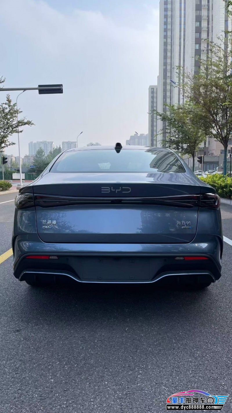 25年比亚迪海豹轿车抵押车出售