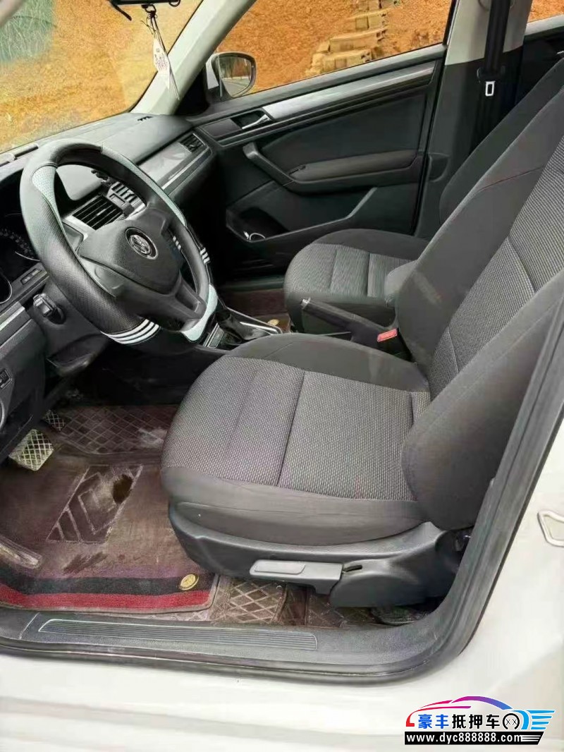 21年大众宝来轿车抵押车出售