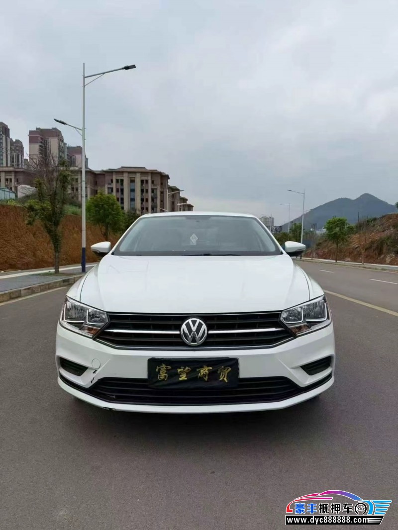 抵押车出售21年大众宝来轿车