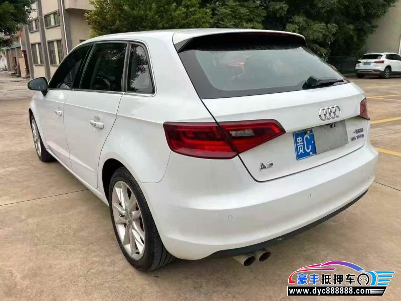 16年奥迪A3轿车抵押车出售
