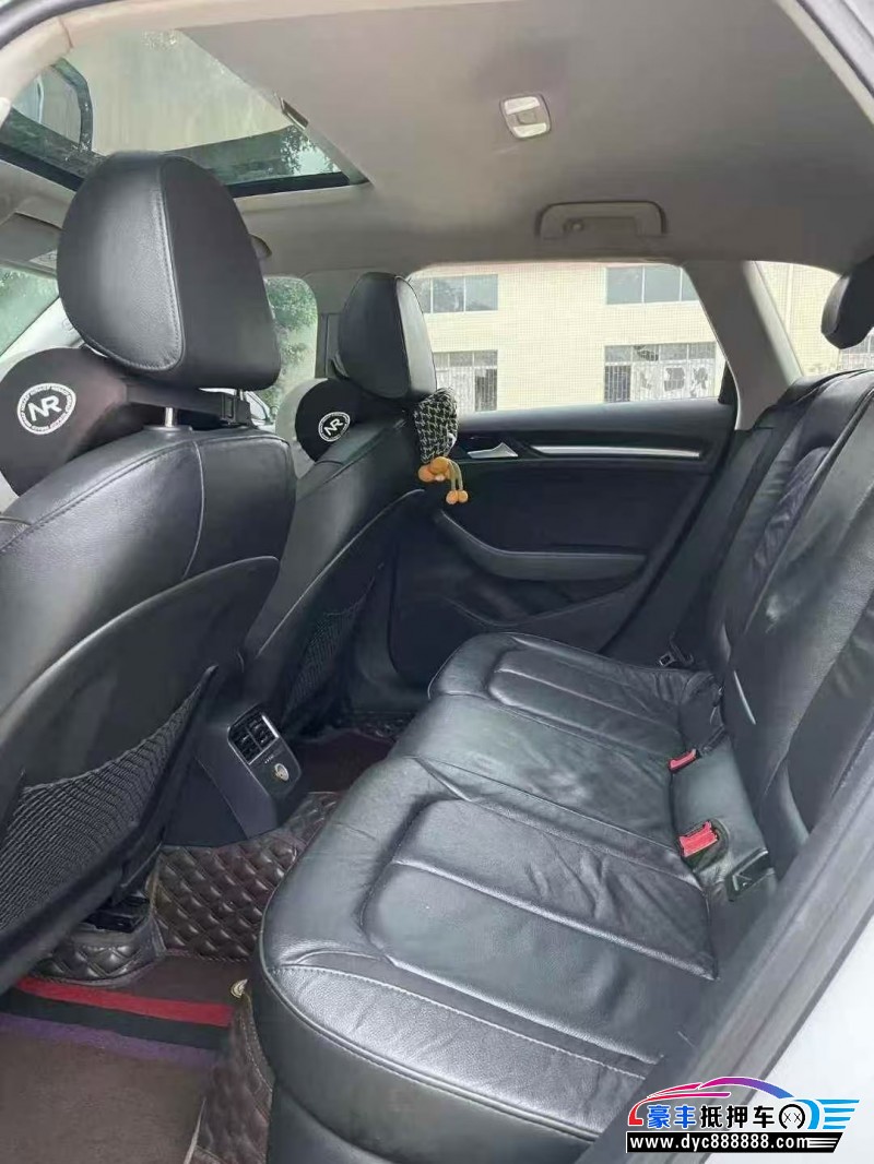 16年奥迪A3轿车抵押车出售