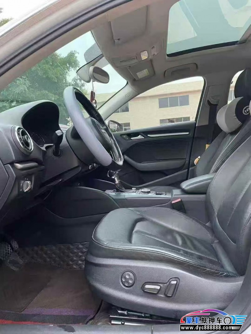 16年奥迪A3轿车抵押车出售