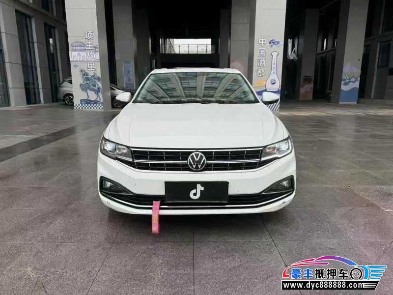 抵押车出售21年大众宝来轿车