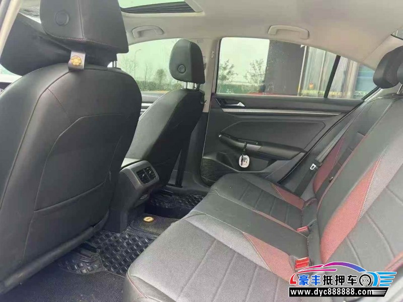 21年大众宝来轿车抵押车出售