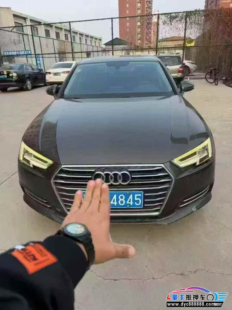 抵押车出售18年奥迪A4L轿车