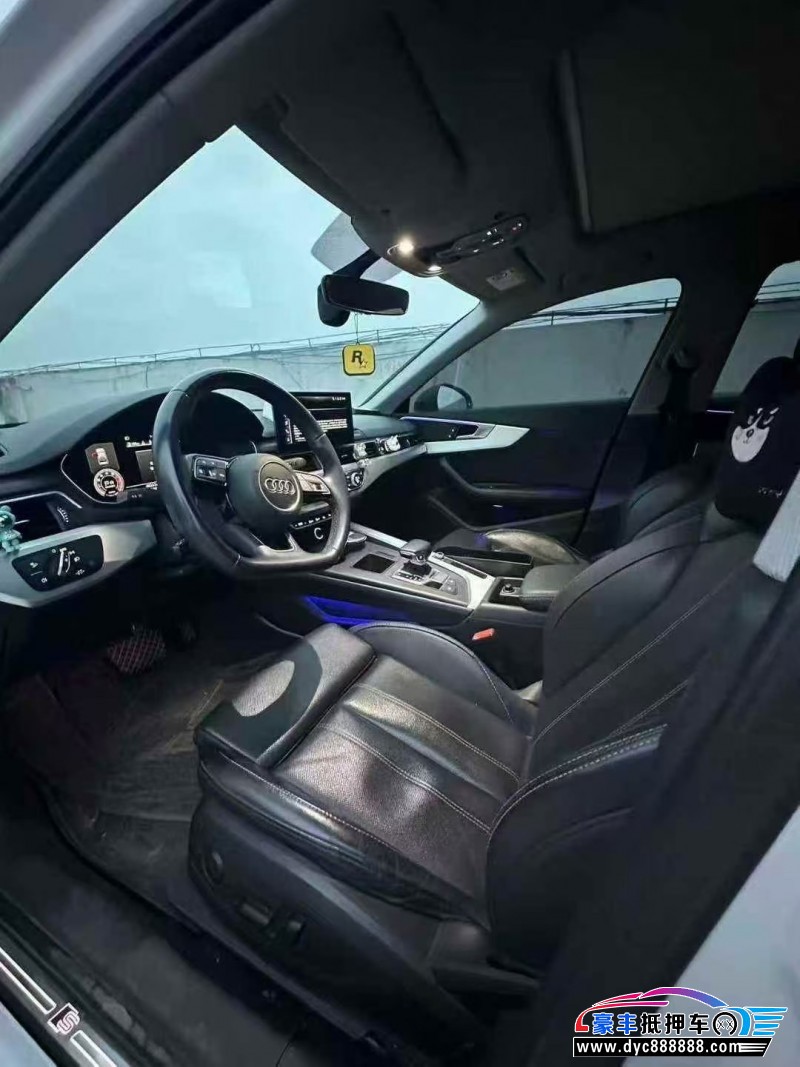 22年奥迪A4L轿车抵押车出售