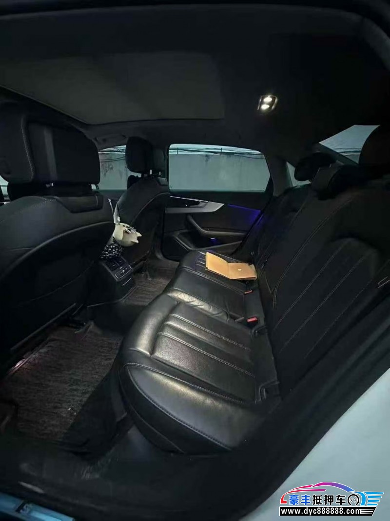 22年奥迪A4L轿车抵押车出售