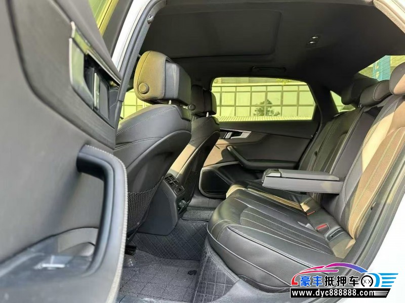 24年奥迪A4L轿车抵押车出售