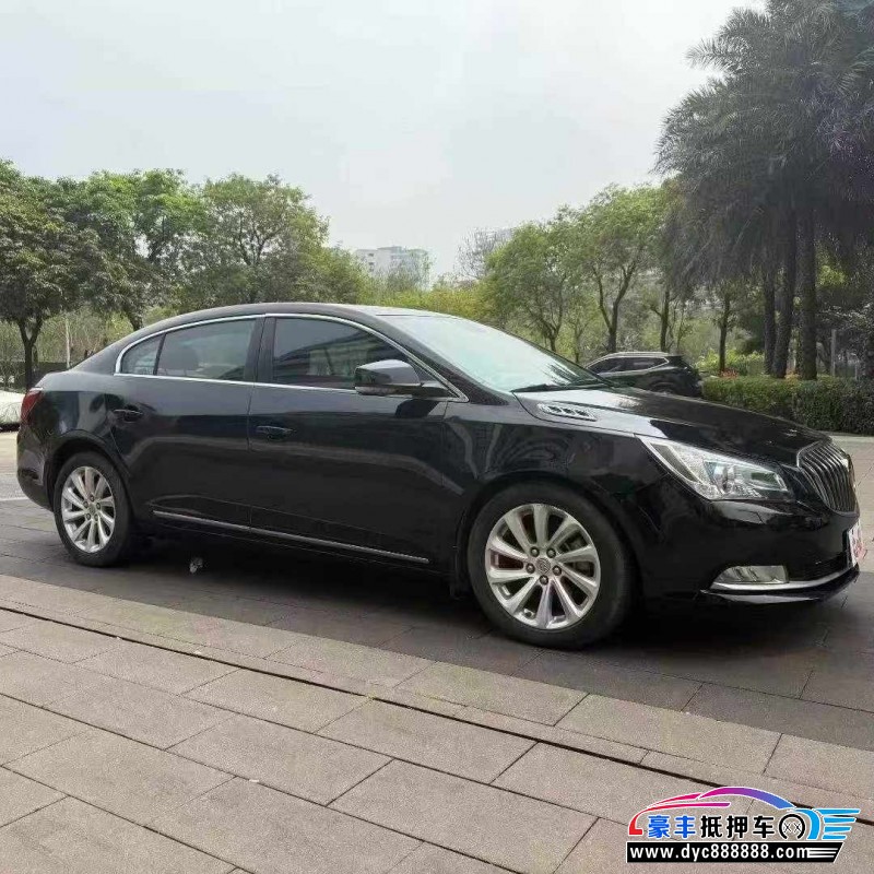 15年别克君越轿车抵押车出售