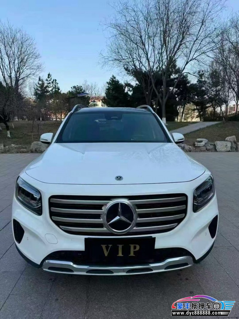 抵押车出售24年奔驰GLB轿车