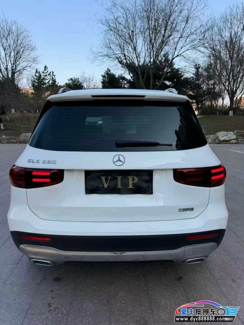 24年奔驰GLB轿车抵押车出售