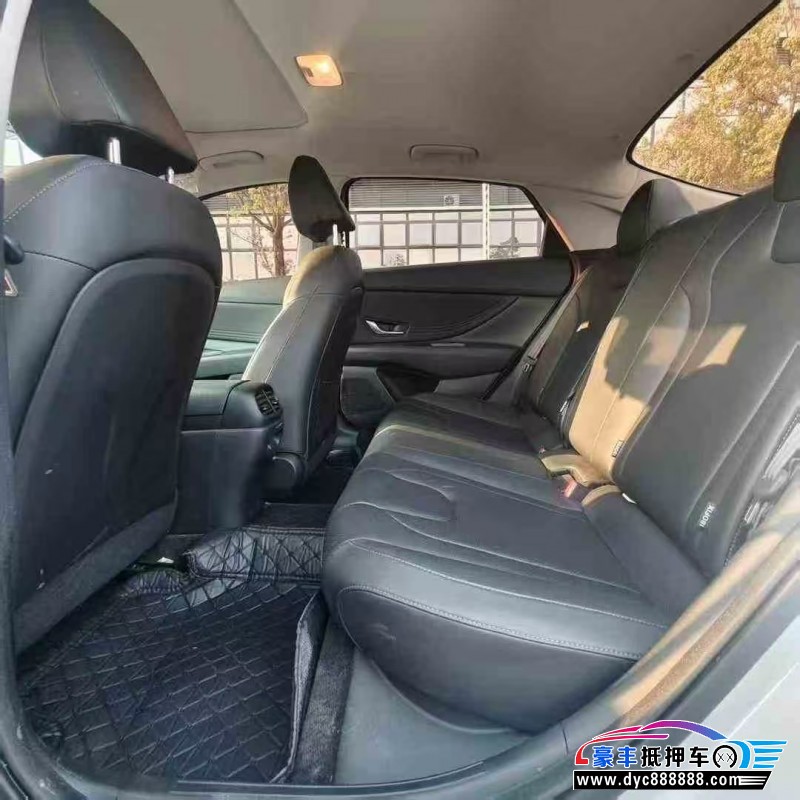 24年现代伊兰特轿车抵押车出售