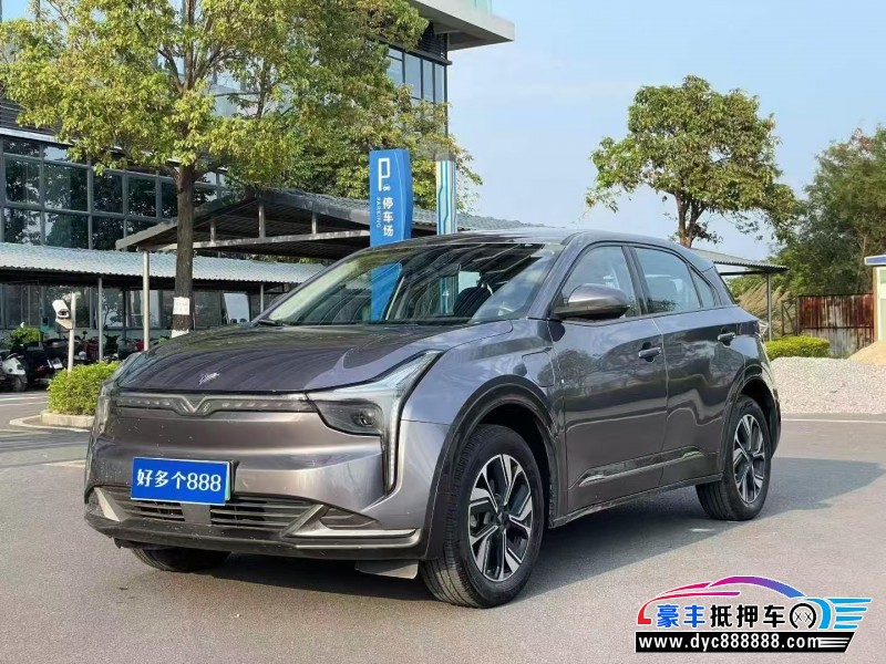 24年哪吒U轿车抵押车出售