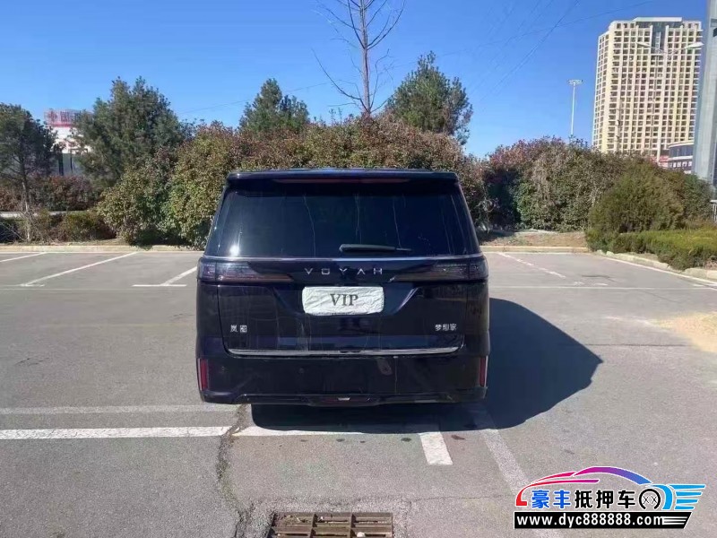 23年岚图梦想家轿车抵押车出售