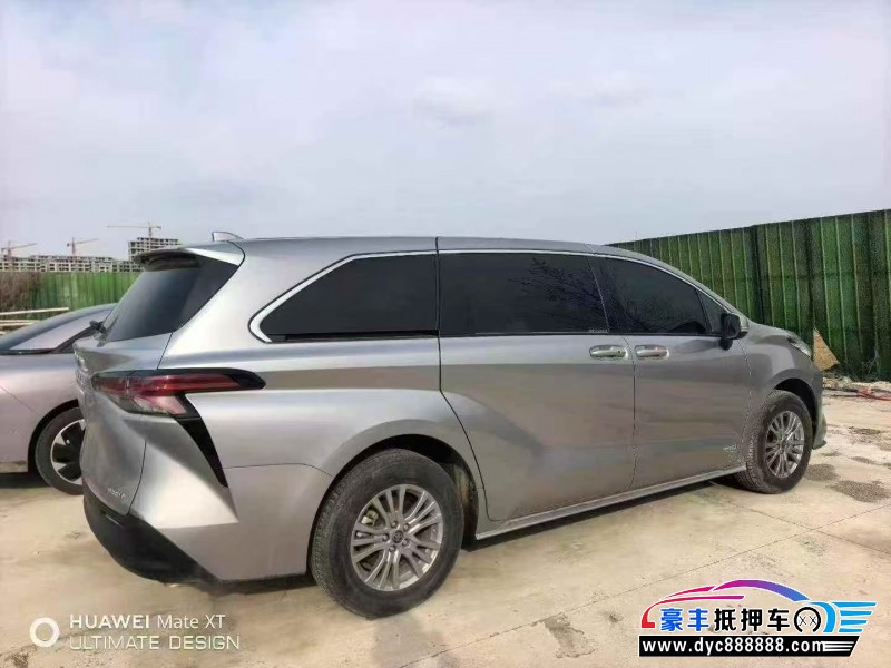 24年丰田塞纳轿车抵押车出售