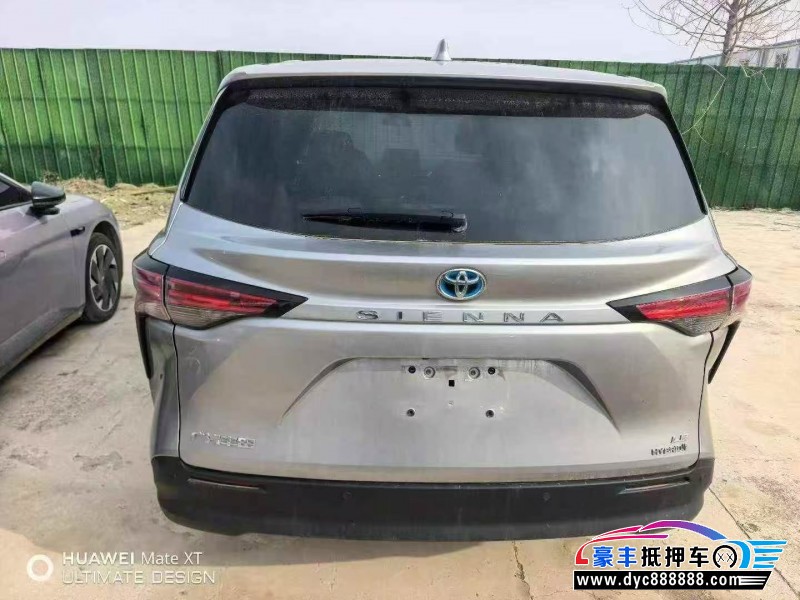 24年丰田塞纳轿车抵押车出售