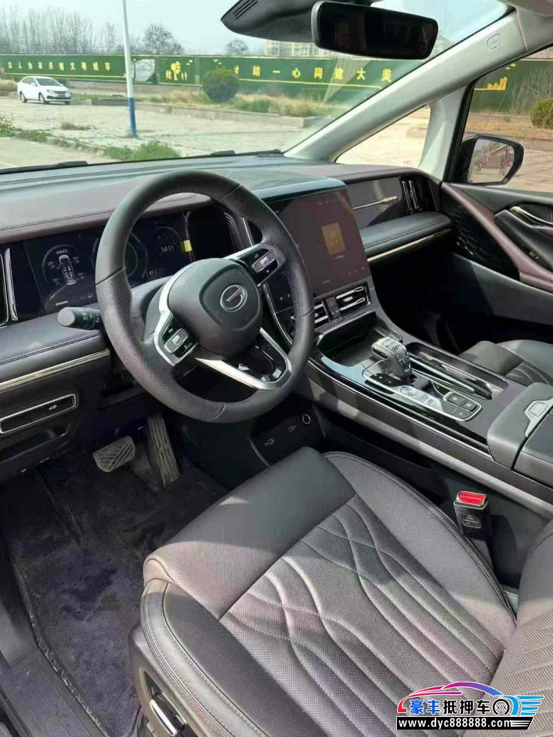 25年传祺M8轿车抵押车出售