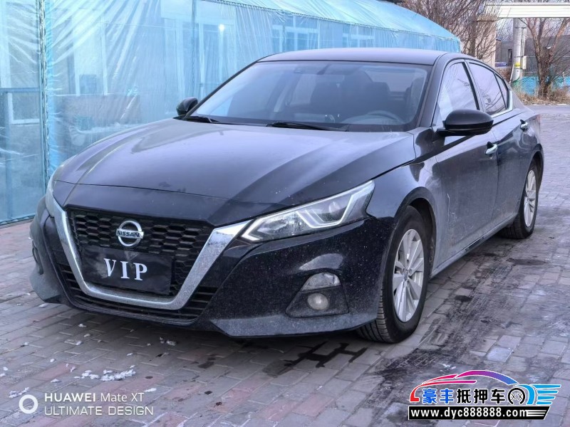 21年日产天籁轿车抵押车出售