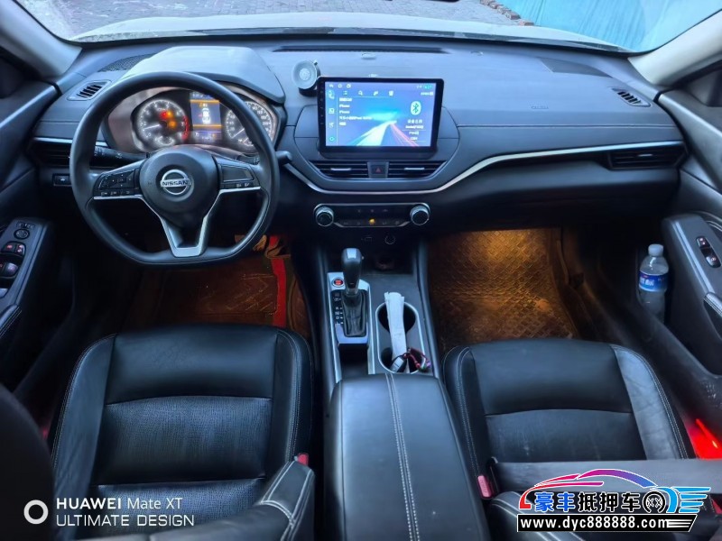 21年日产天籁轿车抵押车出售