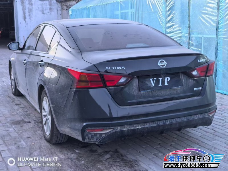 21年日产天籁轿车抵押车出售