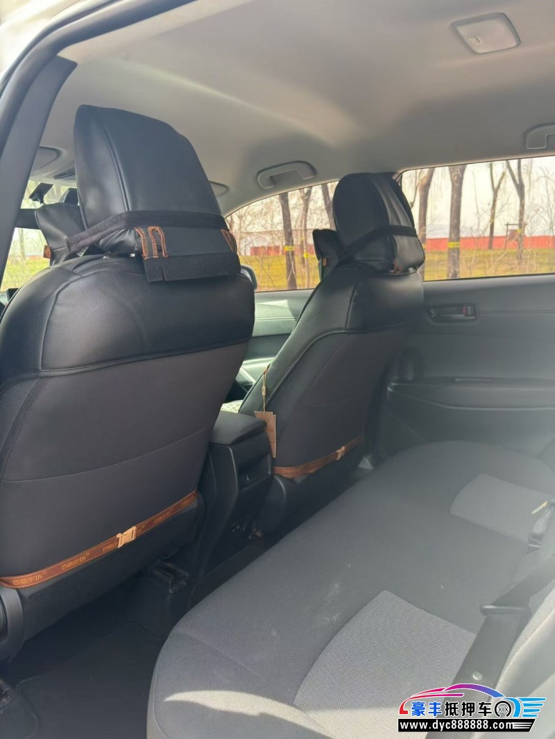 24年丰田锋兰达轿车抵押车出售