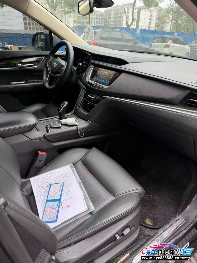 17年凯迪拉克XT5轿车抵押车出售