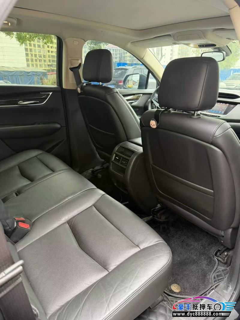 17年凯迪拉克XT5轿车抵押车出售