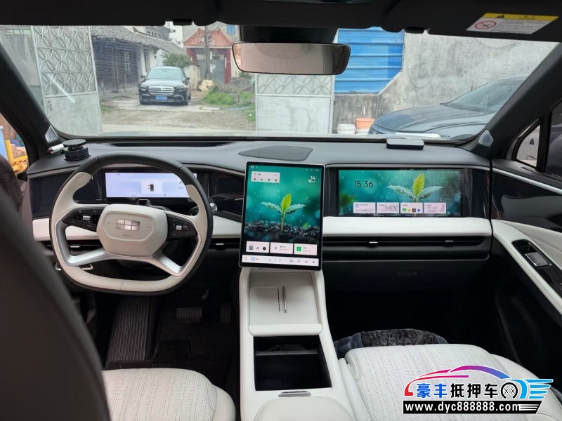 24年吉利银河L7轿车抵押车出售