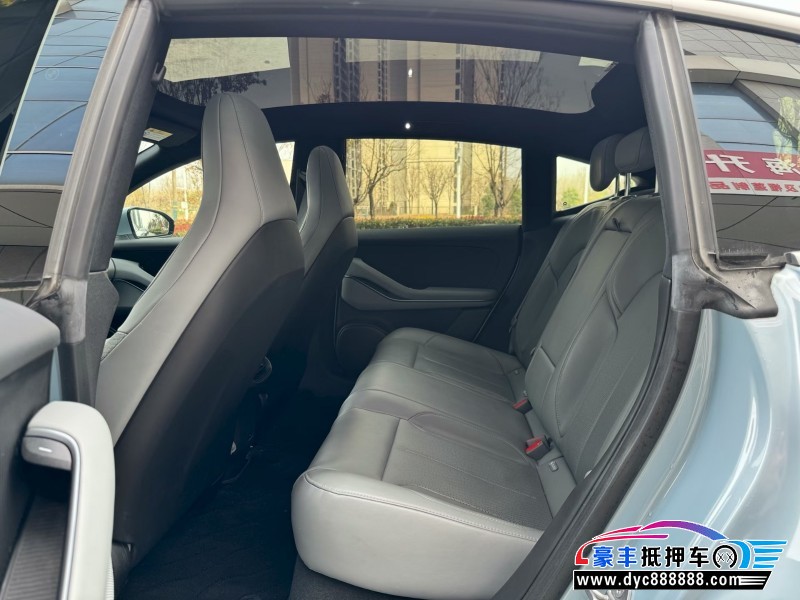 22年蔚来ET5轿车抵押车出售