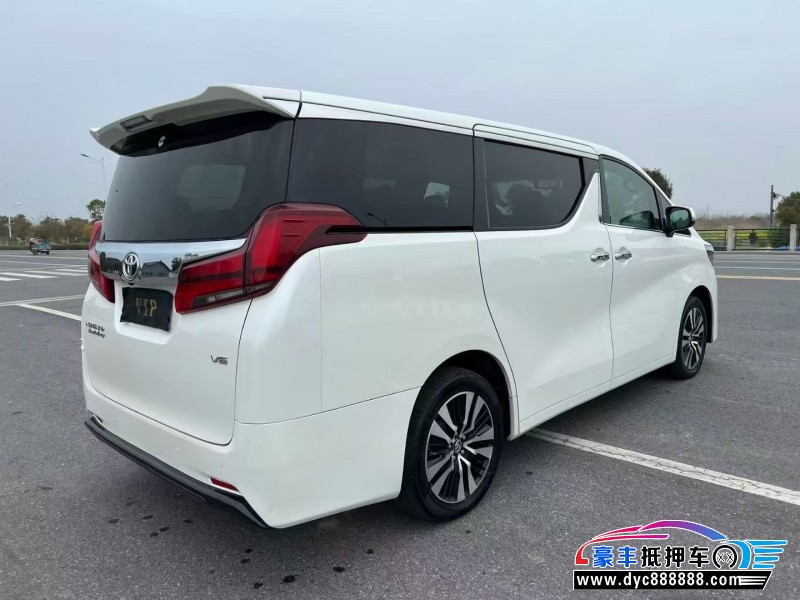 18年丰田埃尔法轿车抵押车出售